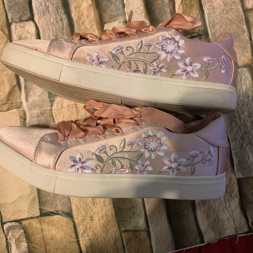 Betsey Johnson blush shoes